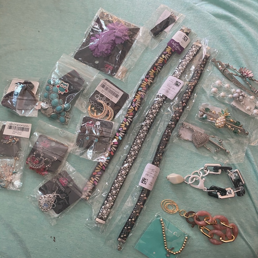 Everything you see in the picture for one price value $275 only asking for $100